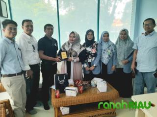 Apresiasi dari Putra Specialist Hospital Melaka saat lakukan Kunjungan ke RSIA Zainab Pekanbaru